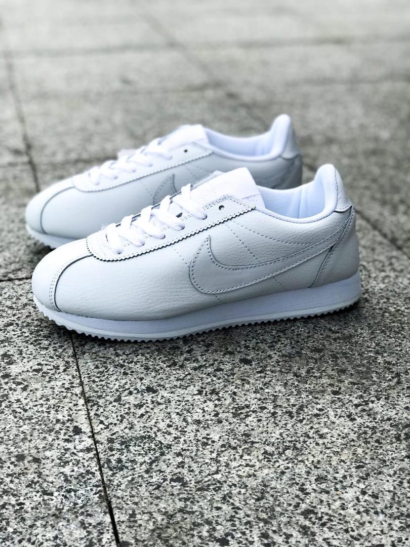 Nike Cortez White