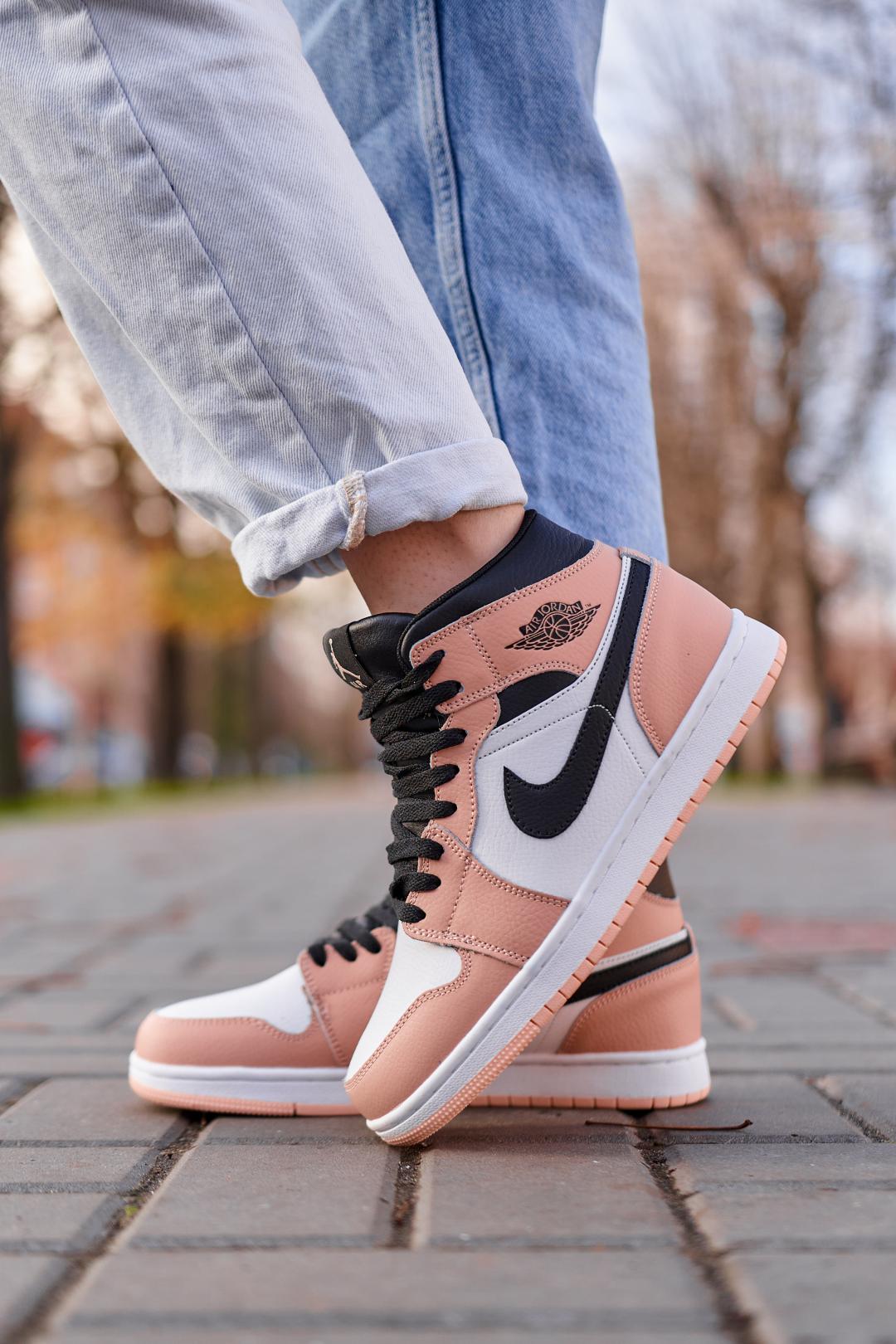 Nike Air Jordan 1 Retro Mid Peach Fur