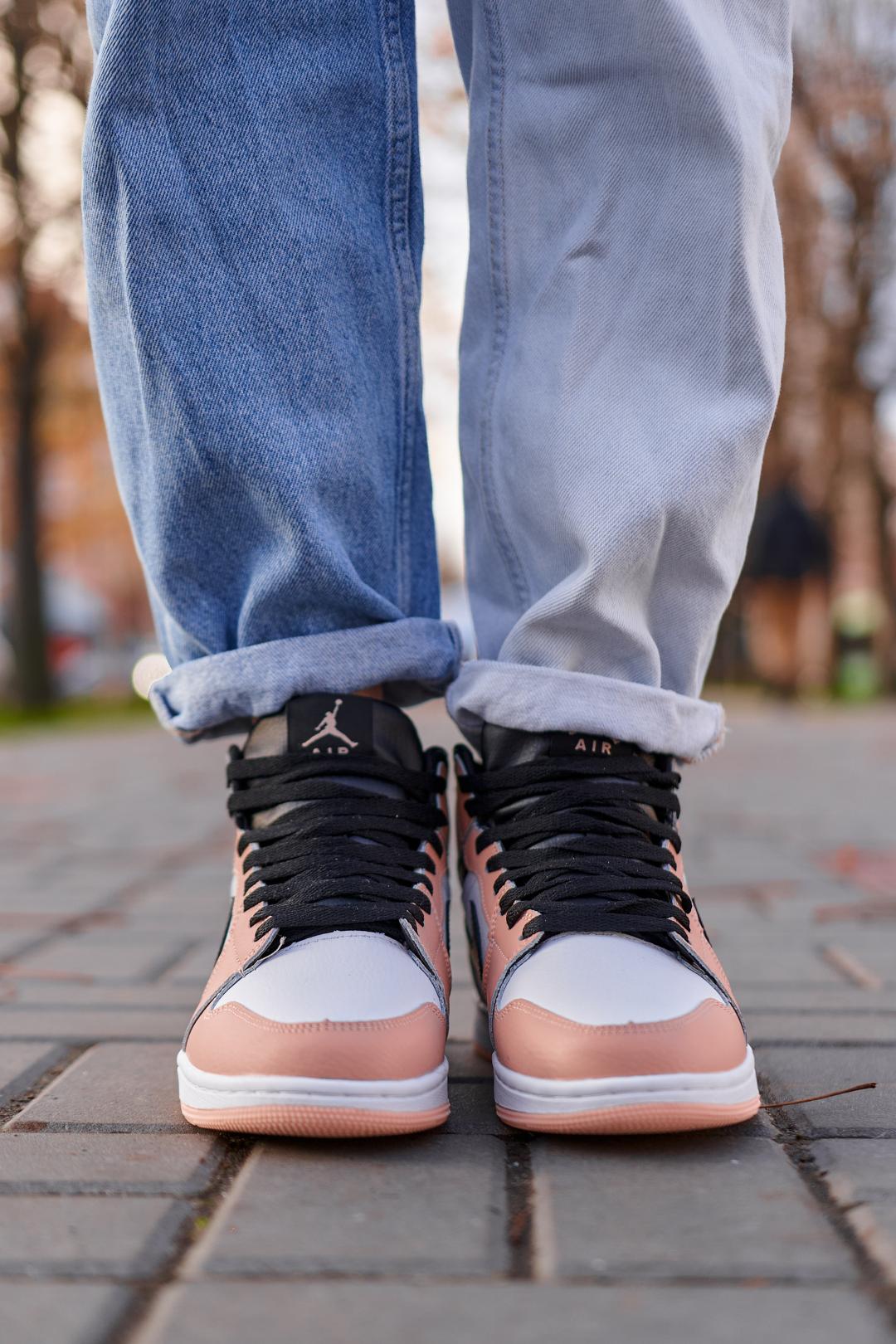 Nike Air Jordan 1 Retro Mid Peach Fur