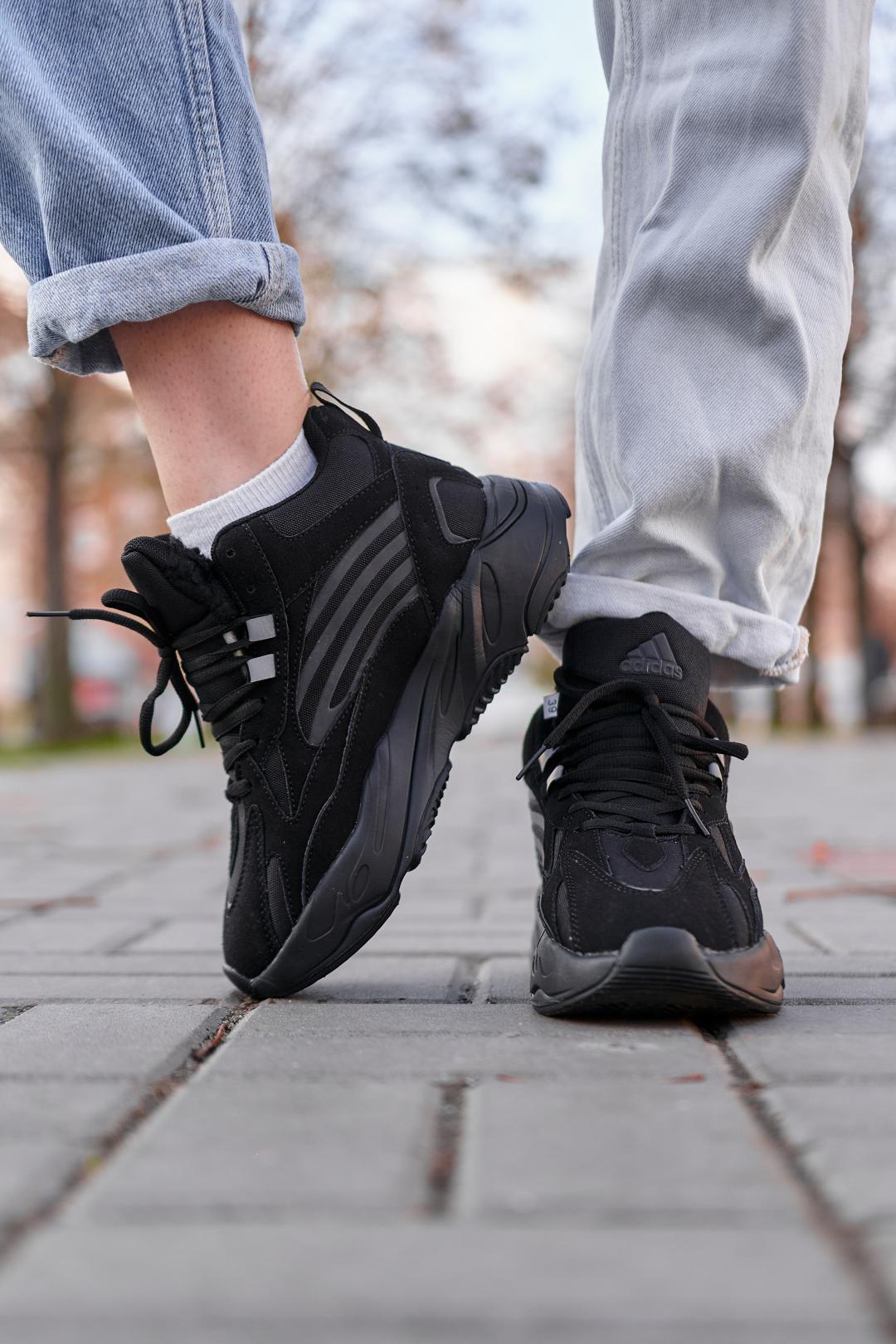 Adidas Yeezy Boost 700 V2 Winter Black