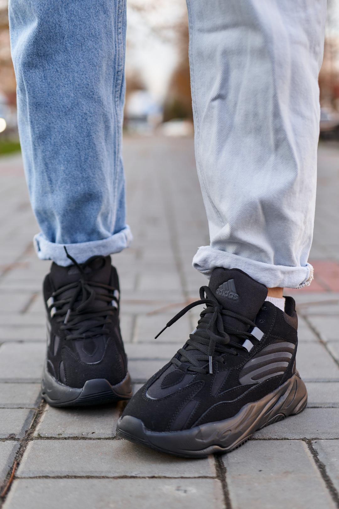 Adidas Yeezy Boost 700 V2 Winter Black