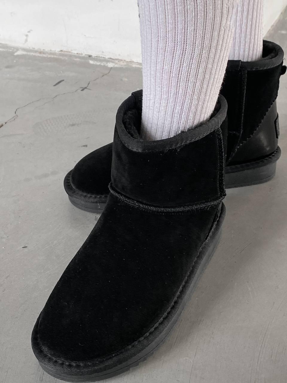 Ugg Classic Mini Black v3