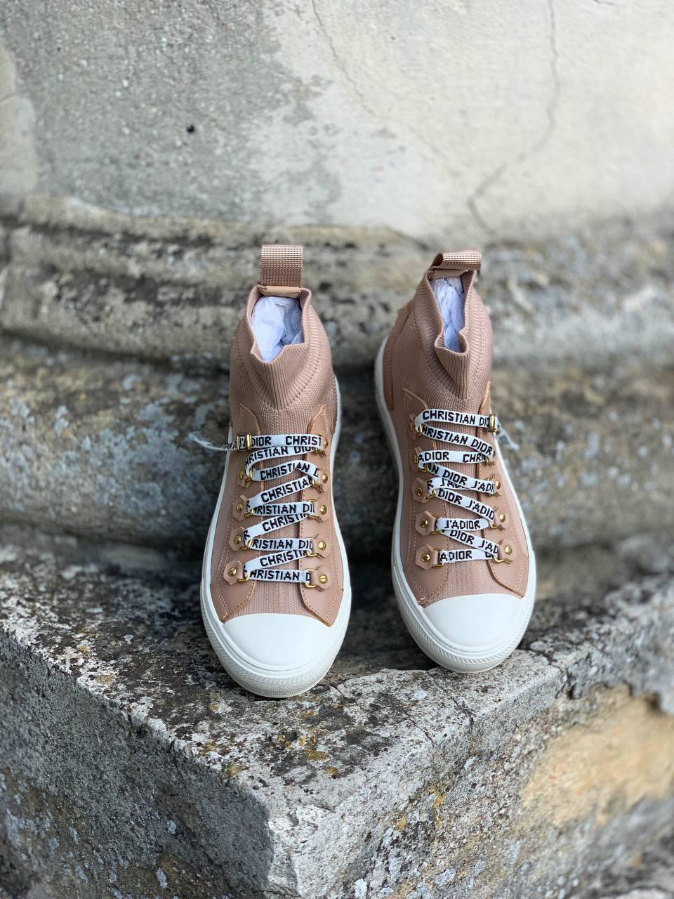 Christian Dior Walk’n Beige