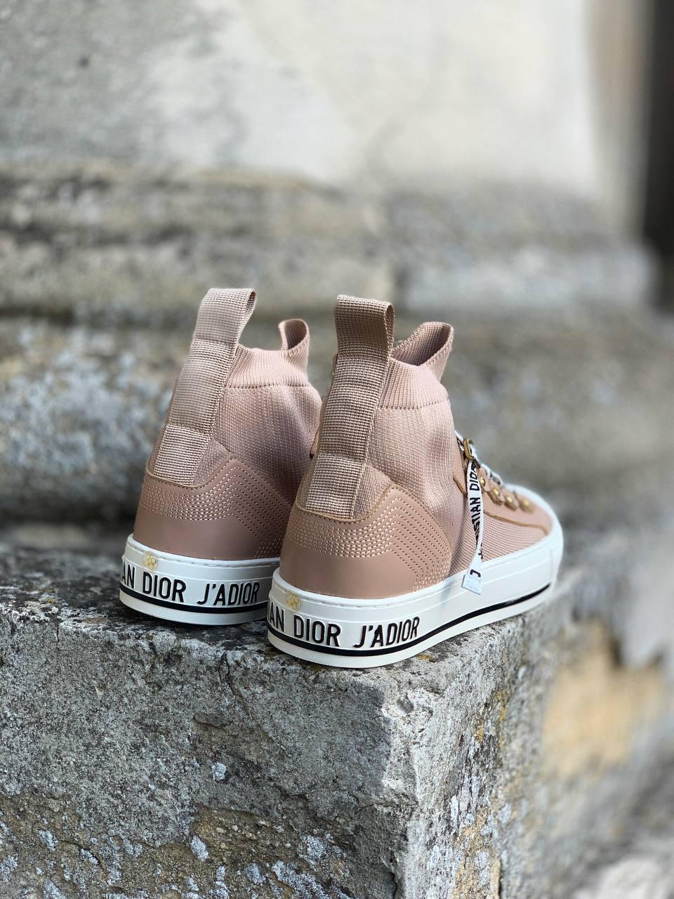 Christian Dior Walk’n Beige