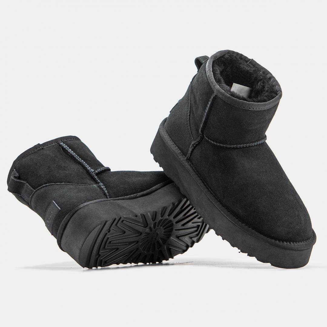 UGG Mini Platform Black v2