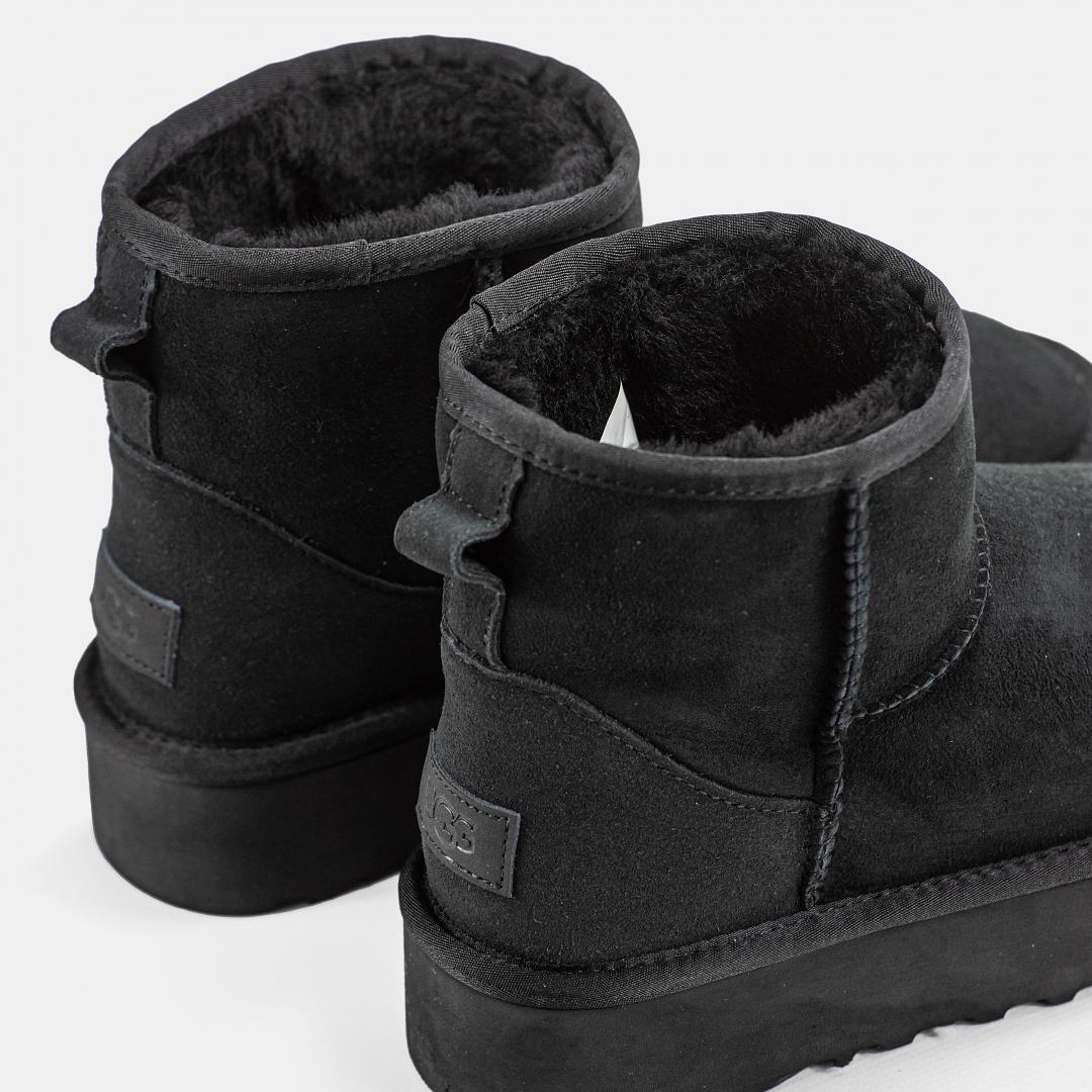 UGG Mini Platform Black v2