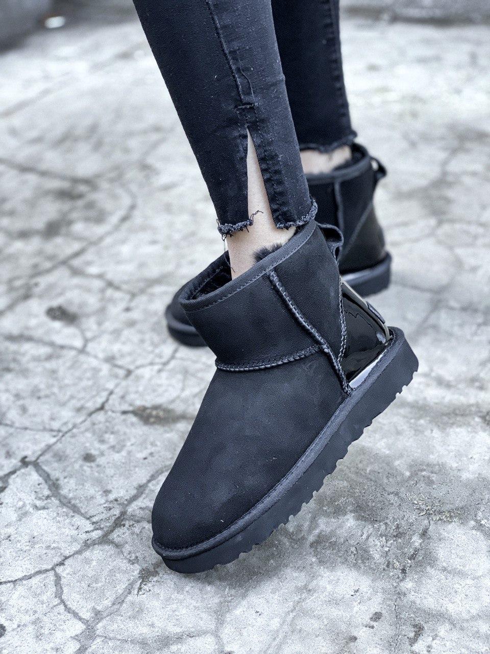 UGG Classic Mini Black v4