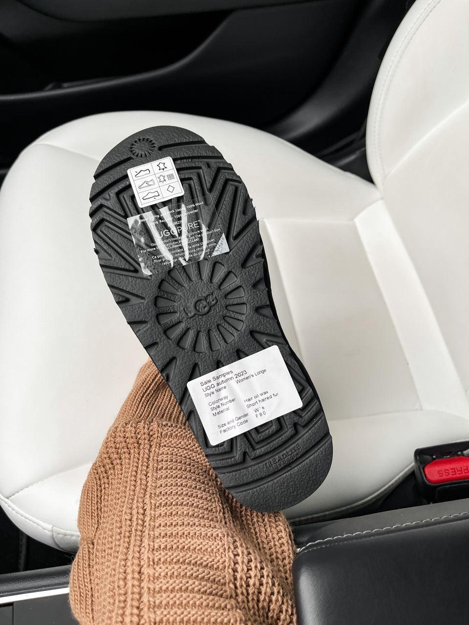 UGG Classic Mini leather Black v3
