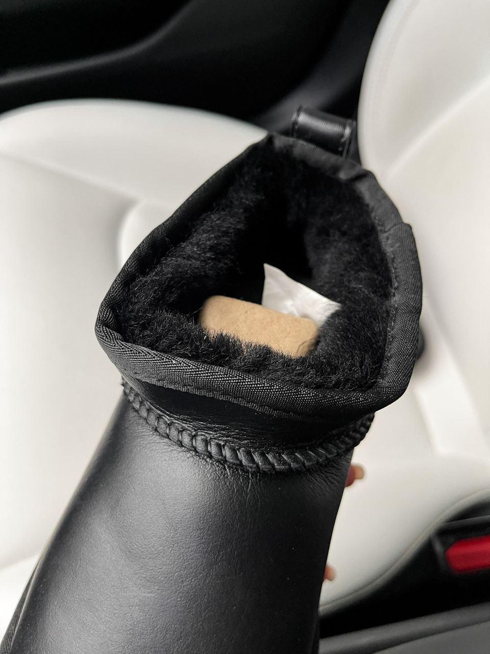 Ugg Ultra Mini leather Black