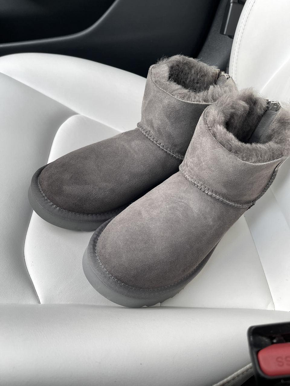 UGG Short ZIP Grey v2