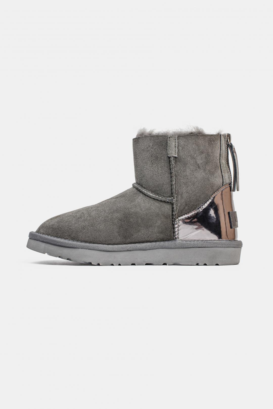 UGG Short ZIP Dark Grey