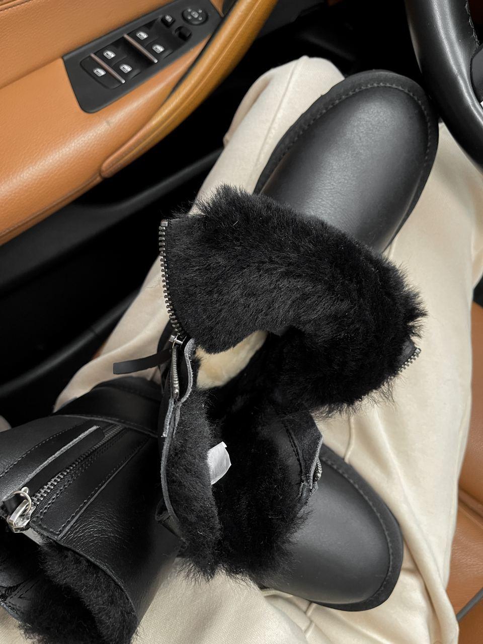 UGG Short ZIP leather Black v2