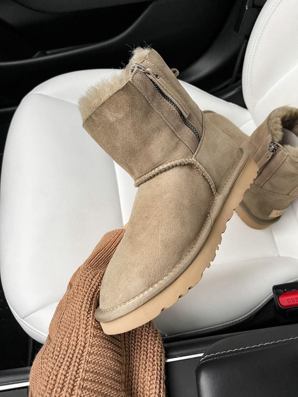 UGG Classic High Zip Khaki