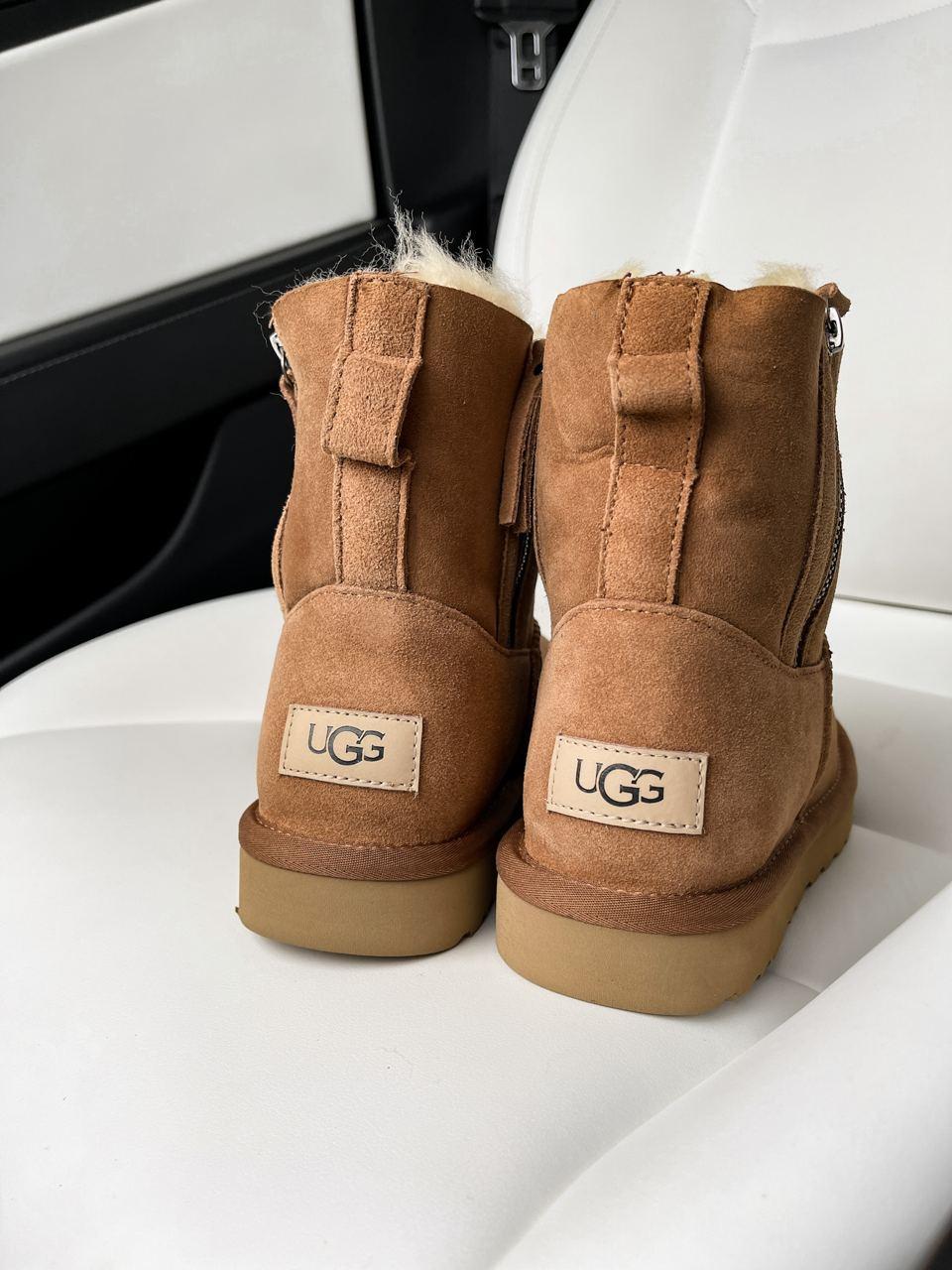 UGG Classic High Zip Chestnut