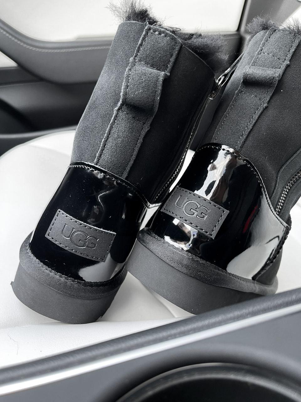 UGG Classic High Zip Black Lacquer