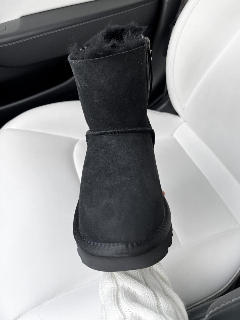 UGG Classic High Zip Black Lacquer