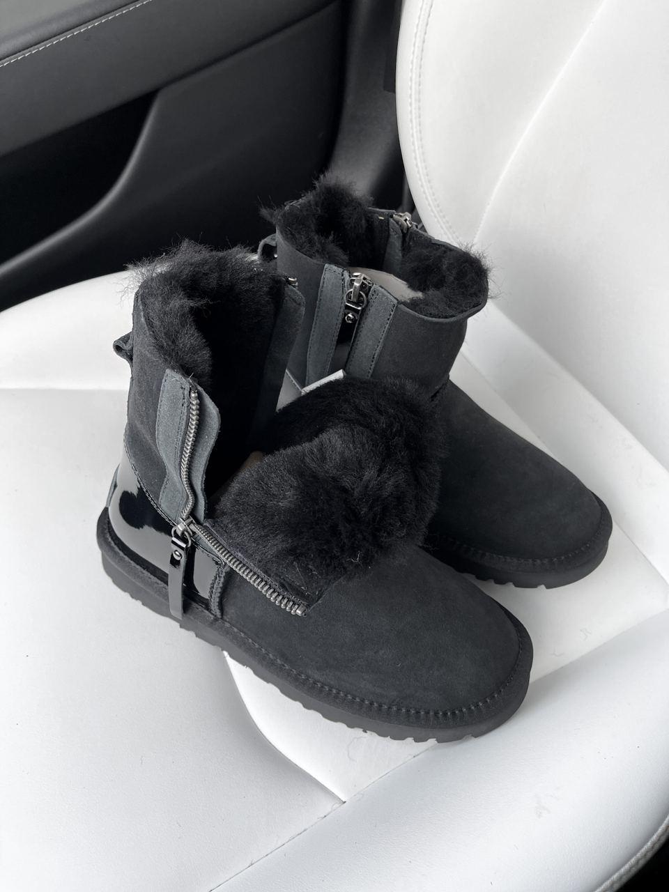 UGG Classic High Zip Black Lacquer