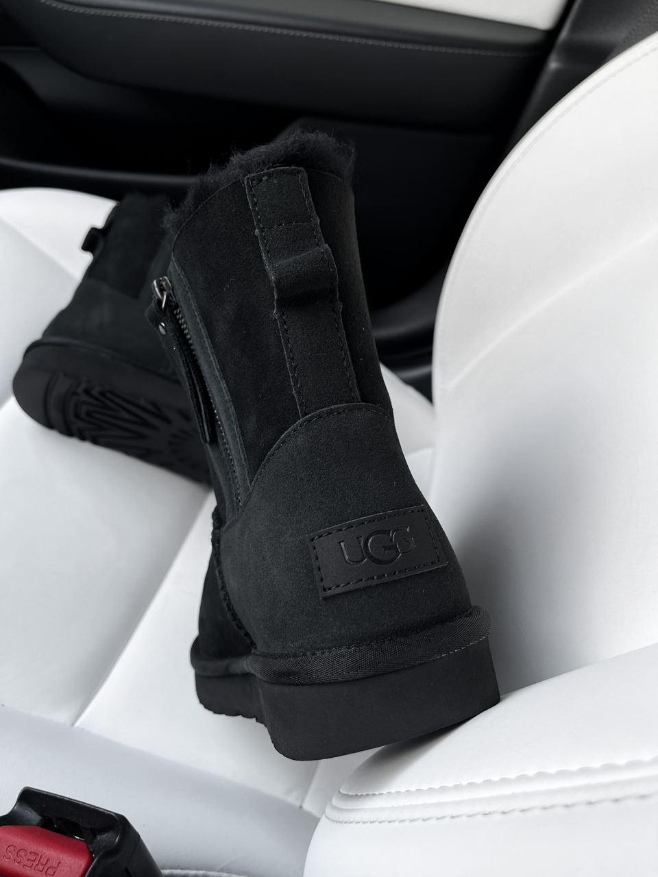 UGG Classic High Zip Black v4