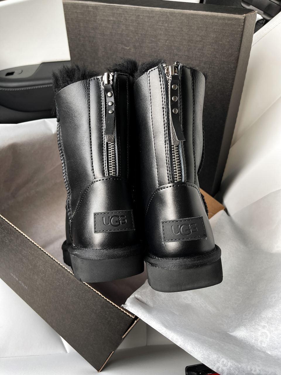 UGG Classic High Zip leather Black