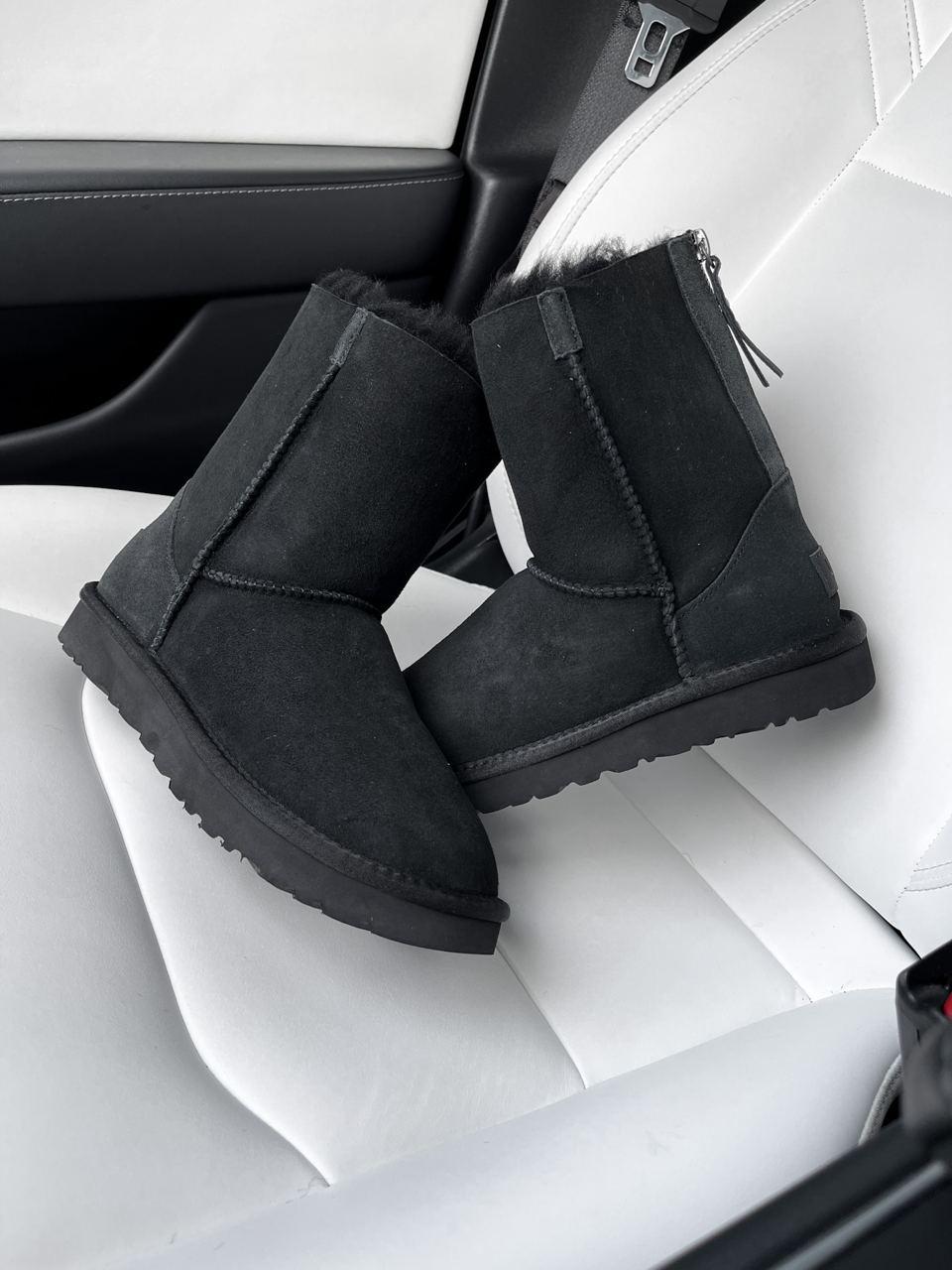 UGG Classic High Zip Black v5
