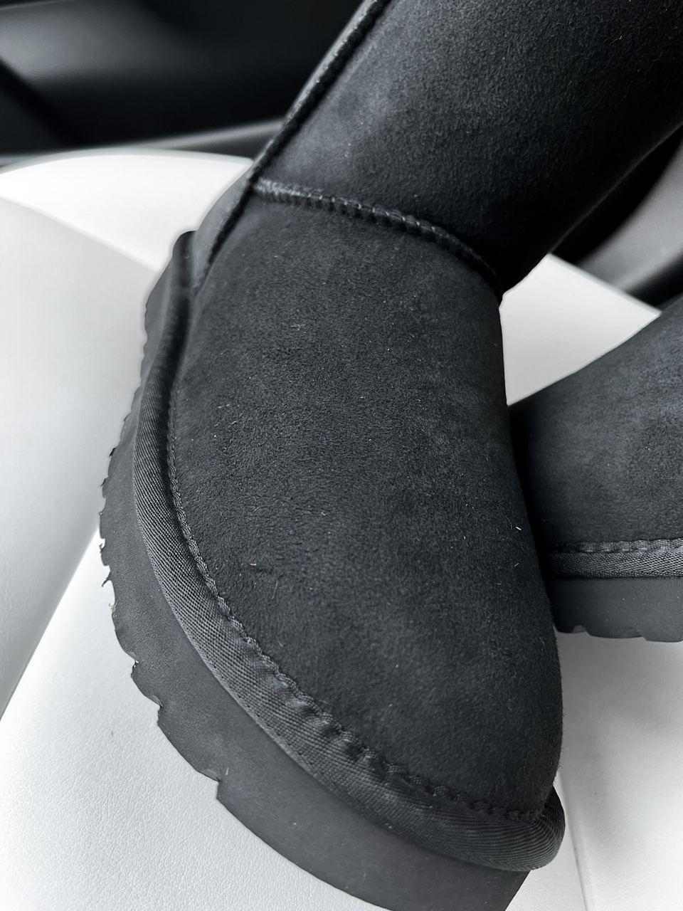UGG Classic High Zip Black v5