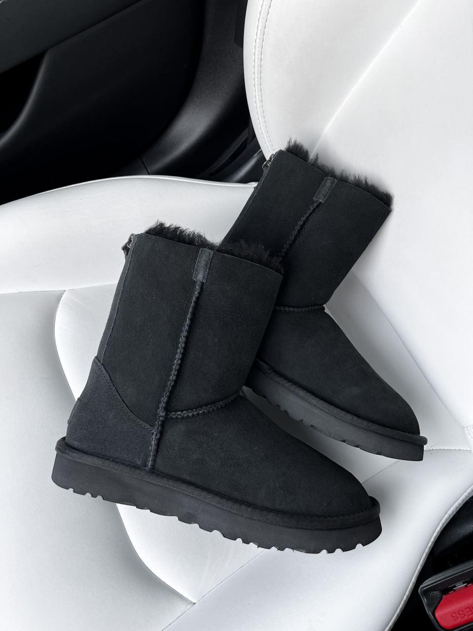 UGG Classic High Zip Black v5