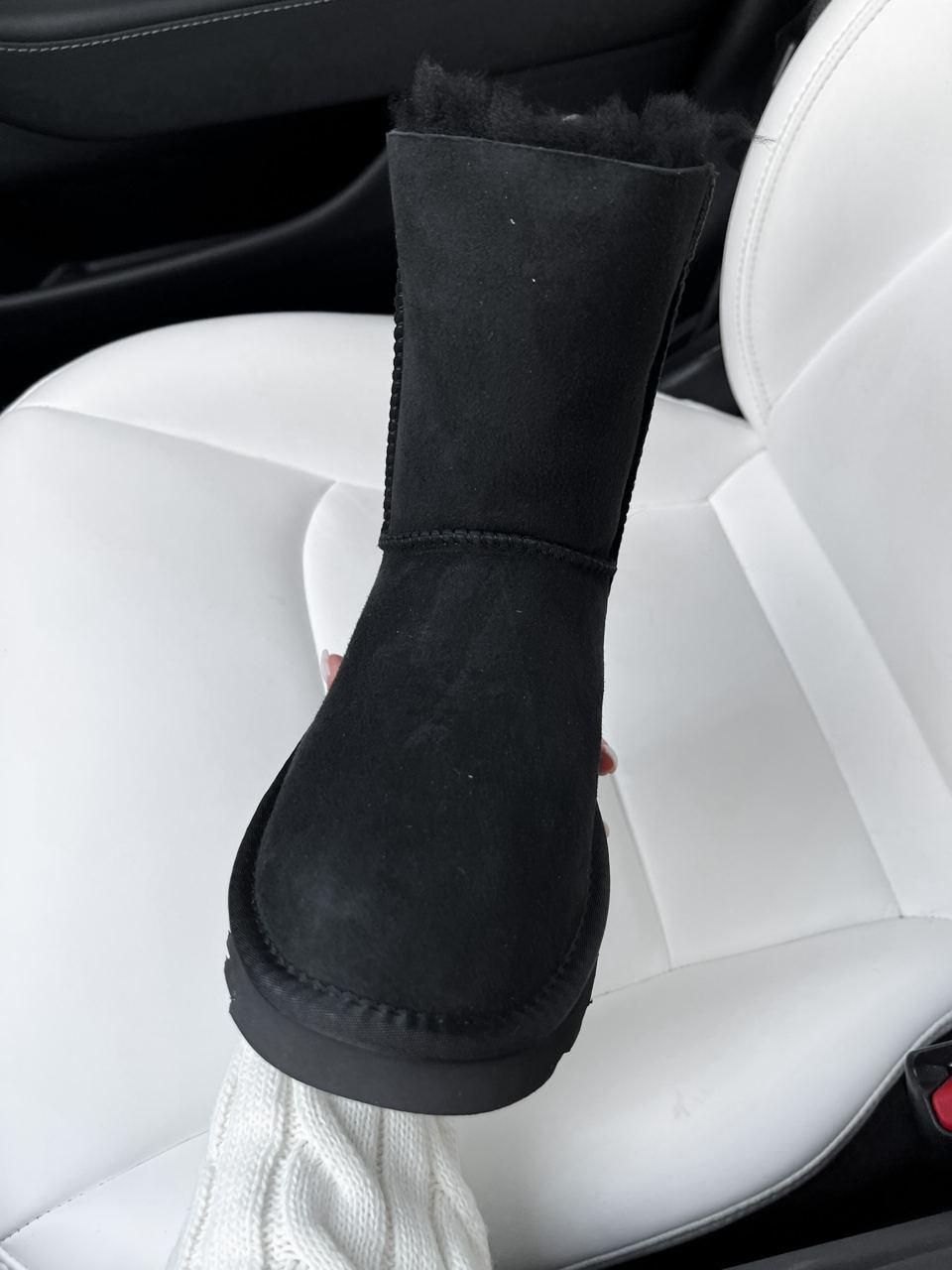 UGG Classic High Zip Black v5