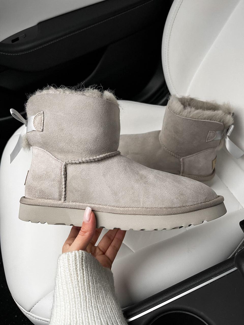 UGG Mini Bailey Bow Light Grey
