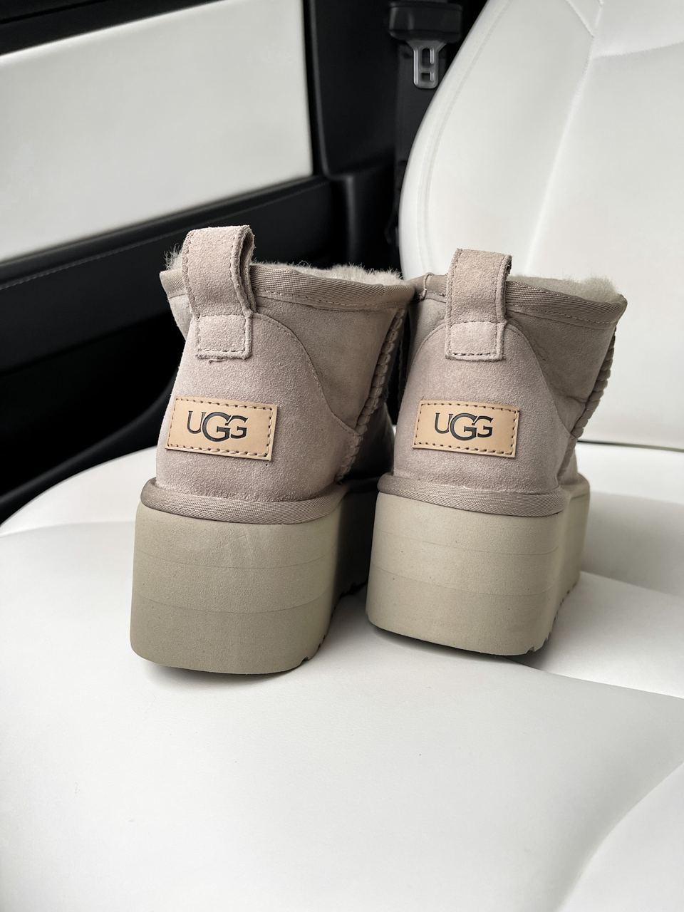 Ugg Ultra Mini Platform Light Grey v2