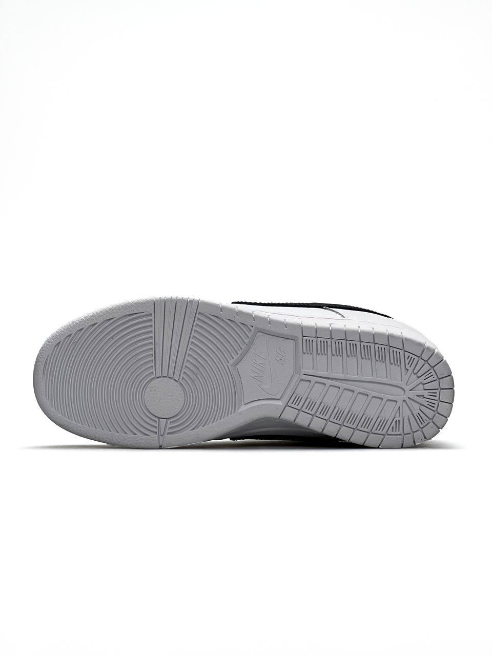 Nike SB Dunk Low Retro All White Black