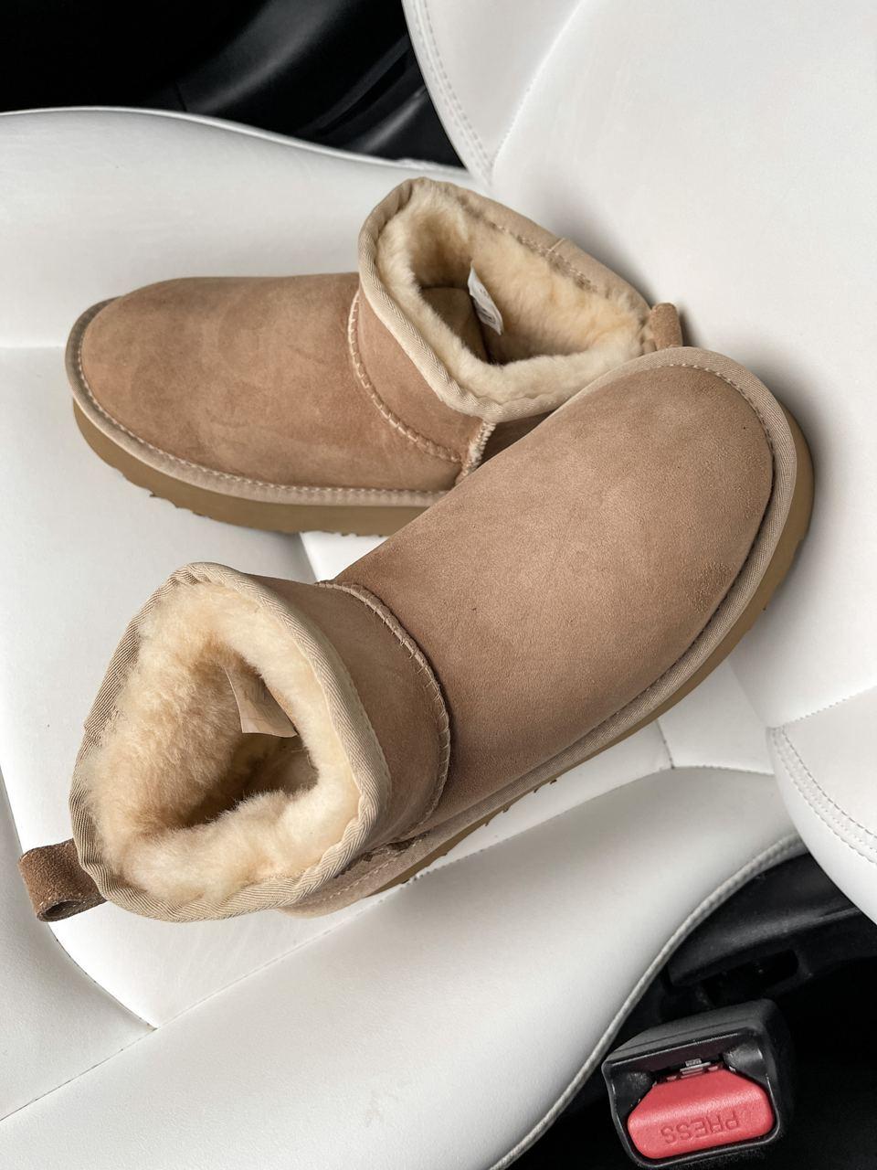 UGG Ultra Mini Platform Biege