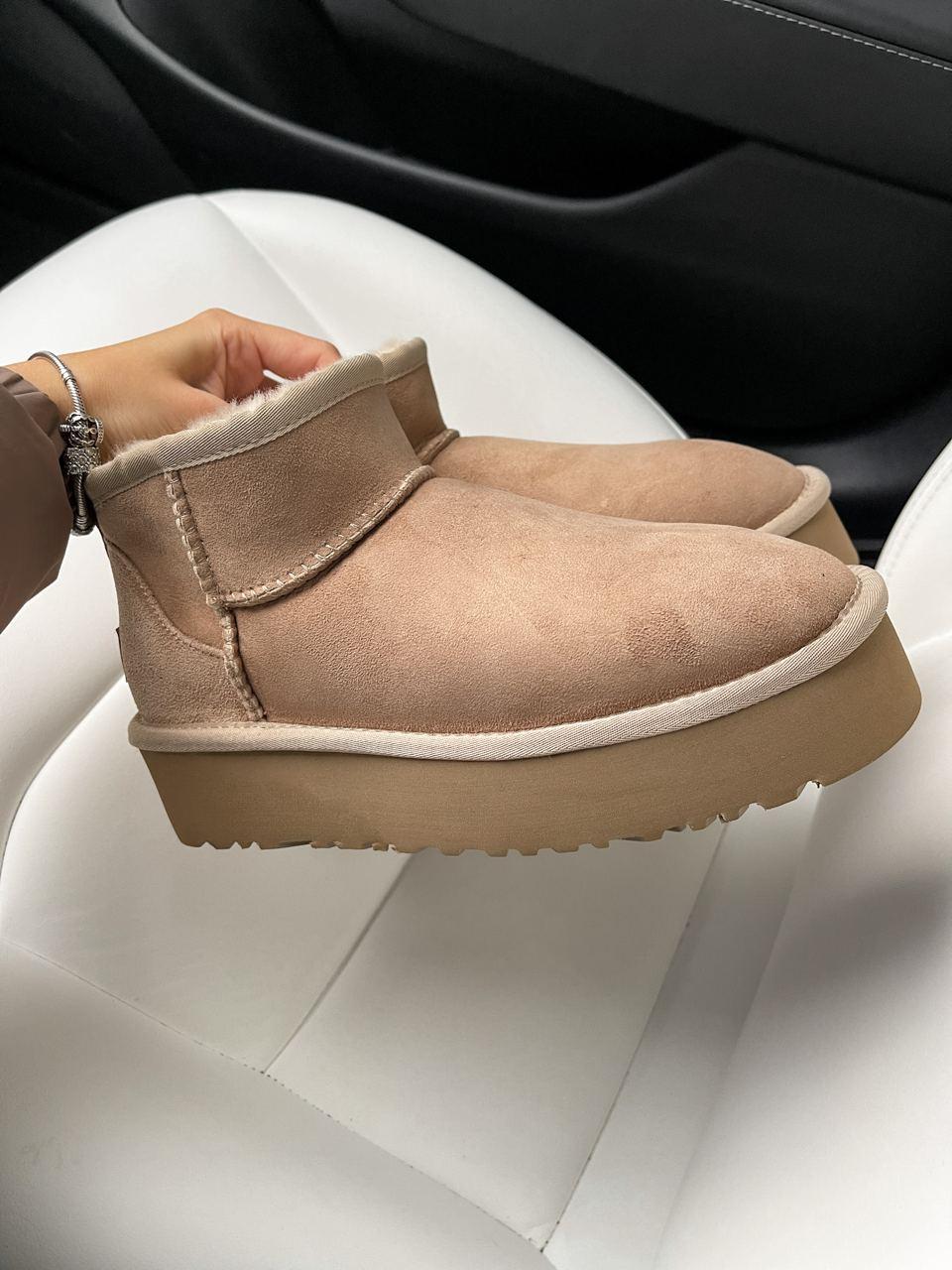 UGG Ultra Mini Platform Biege