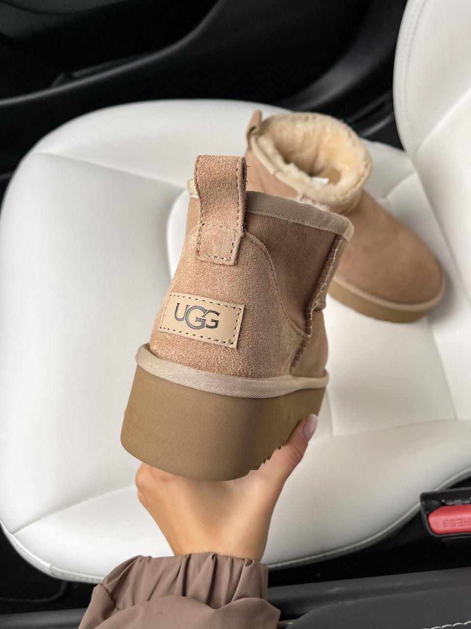 UGG Ultra Mini Platform Biege