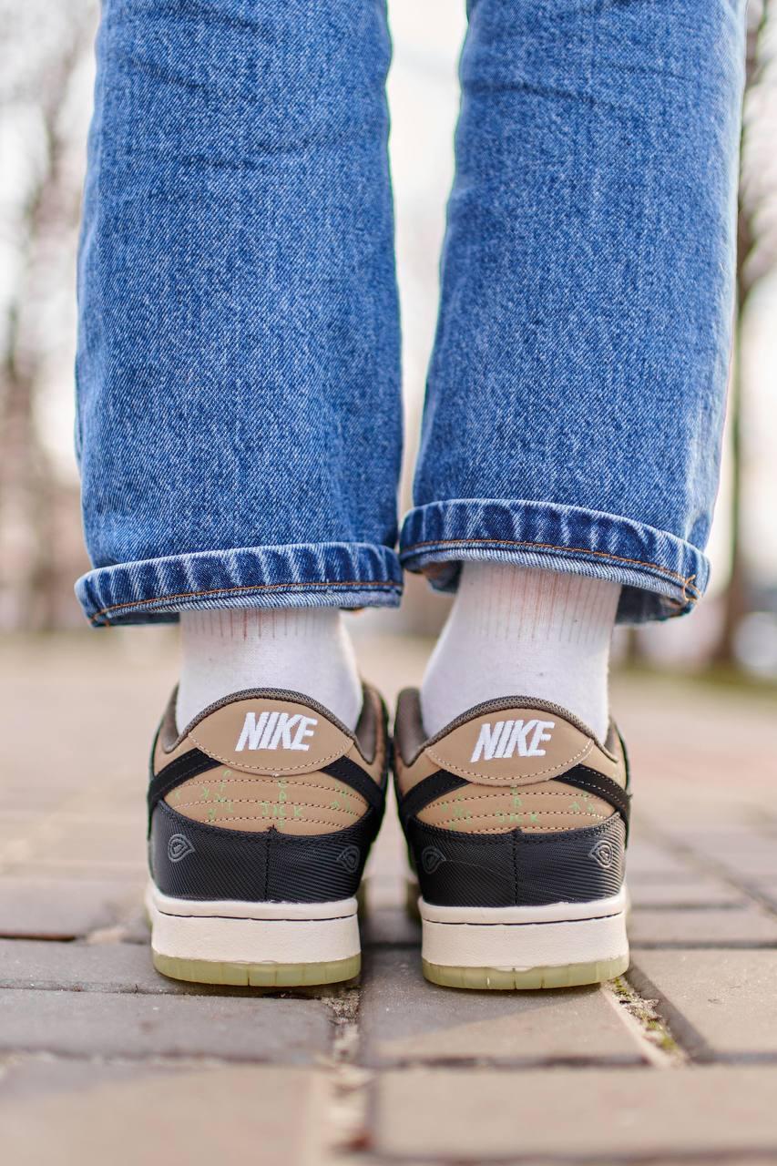 Nike SB Dunk Low x Travis Scott Cactus Jack Brown v2