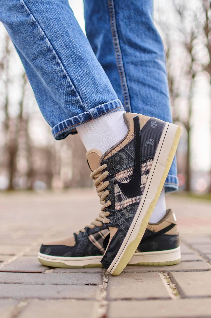 Nike SB Dunk Low x Travis Scott Cactus Jack Brown v2