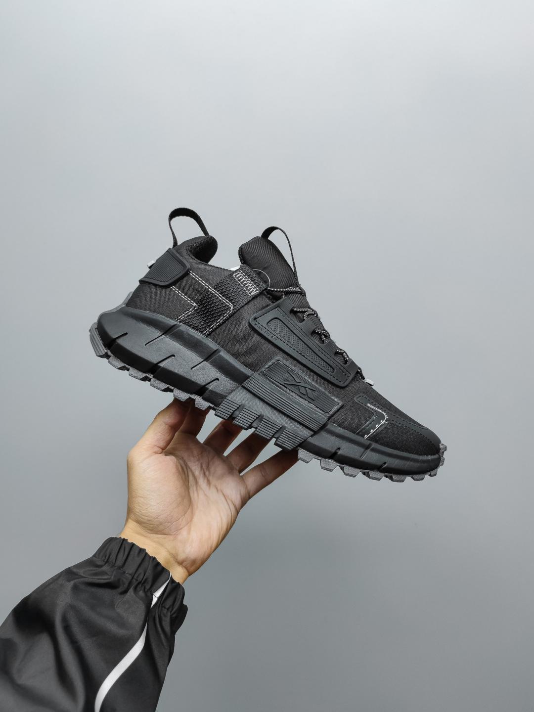 Reebok Zig Kinetica Fit Black Grey