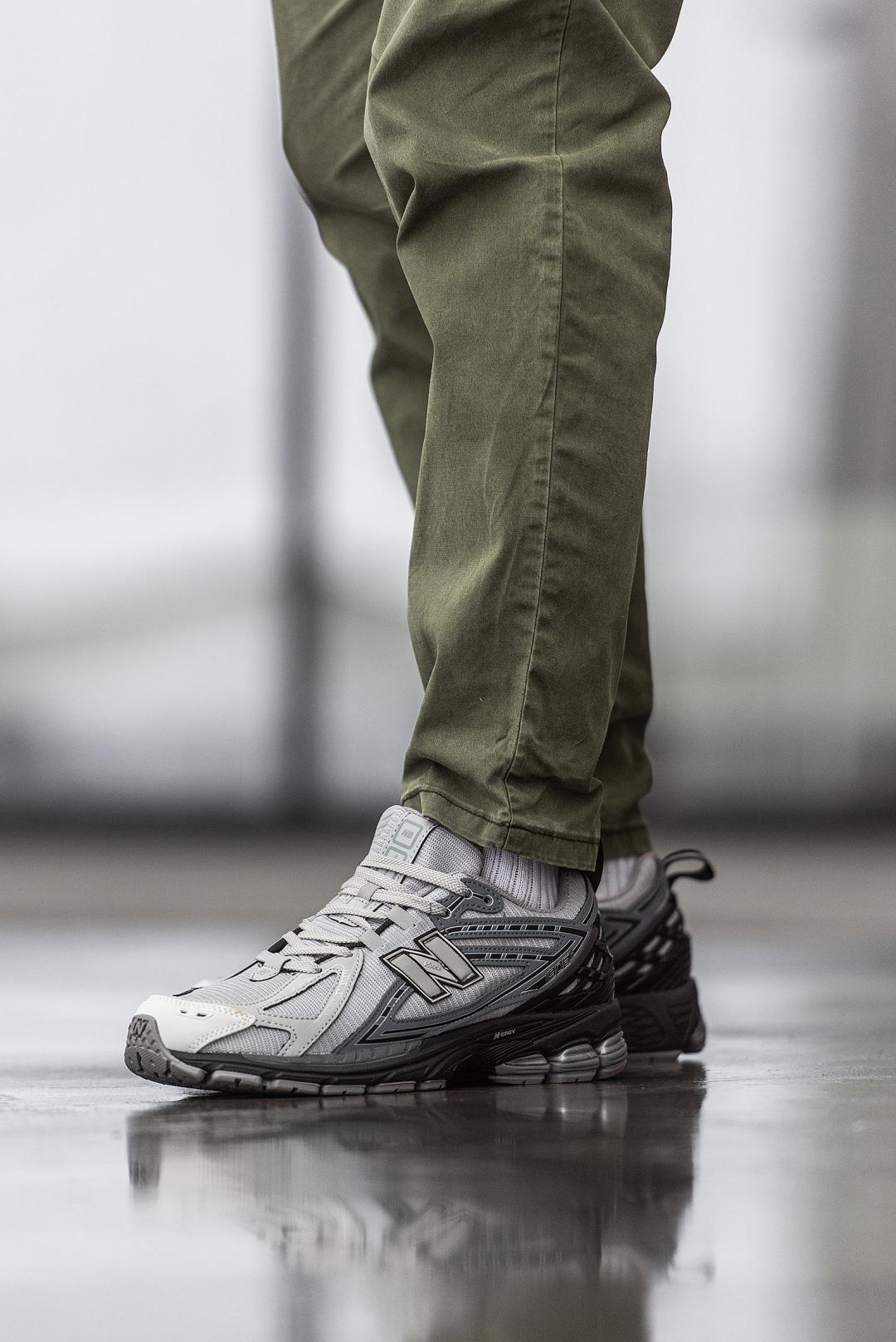 New Balance 1906R Gray