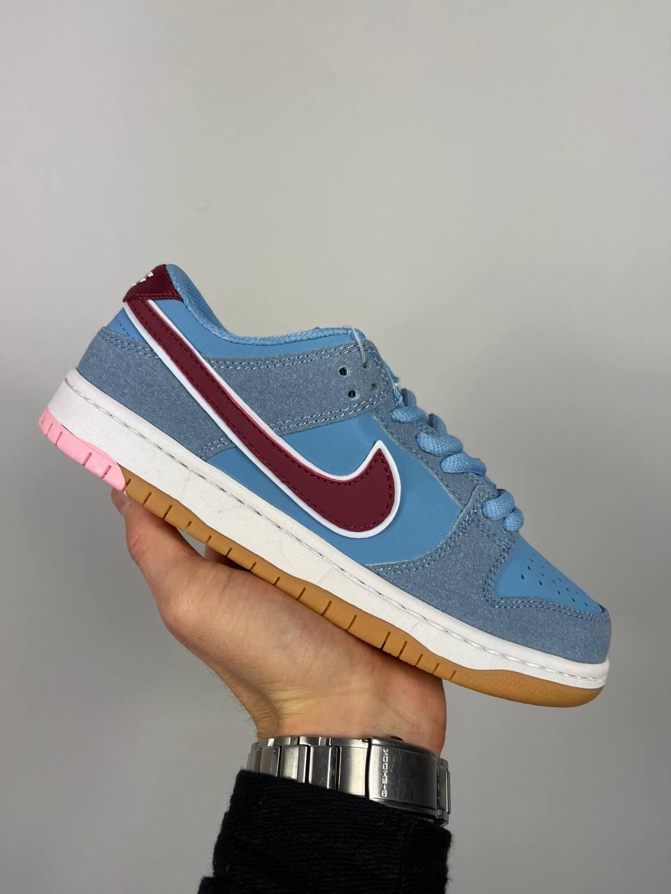 Nike SB Dunk Low Philadelphia Phillies