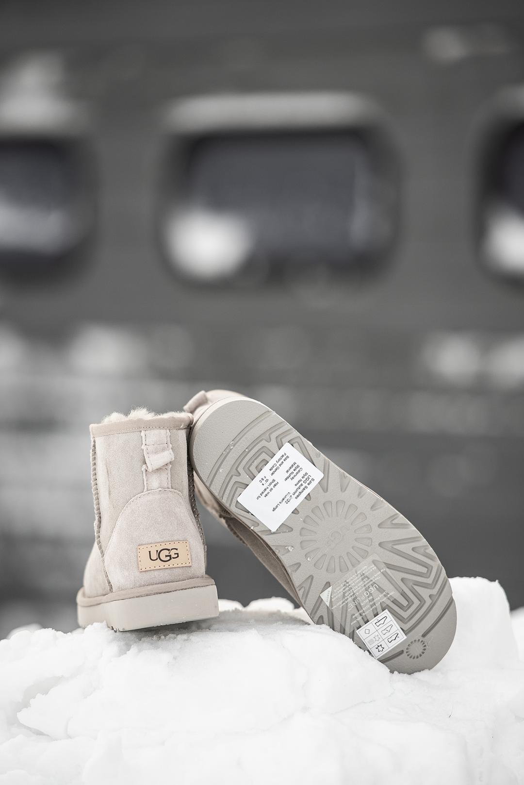 UGG Classic Mini Light Grey Premium