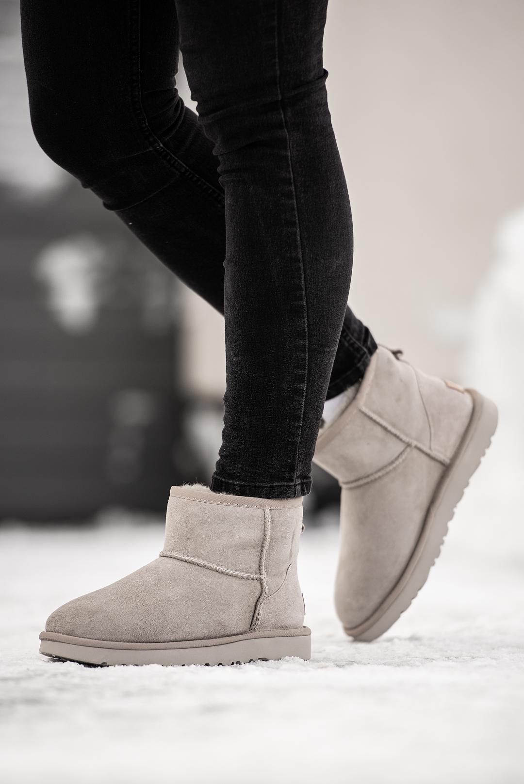 UGG Classic Mini Light Grey Premium
