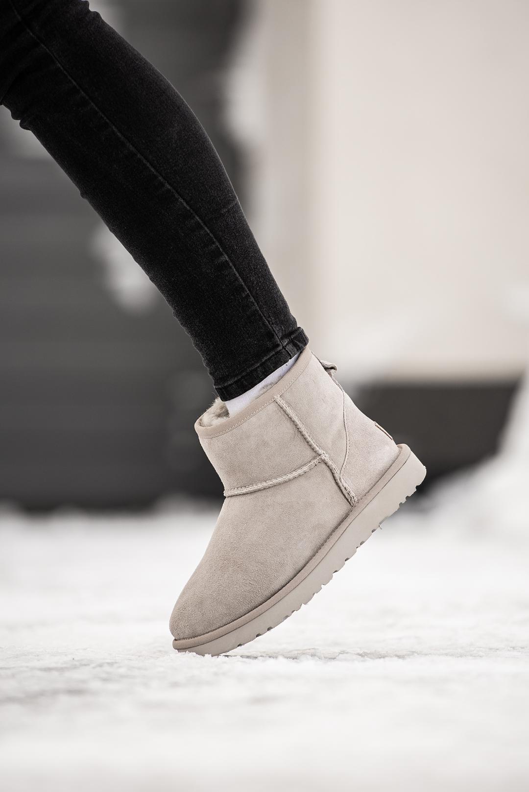 UGG Classic Mini Light Grey Premium