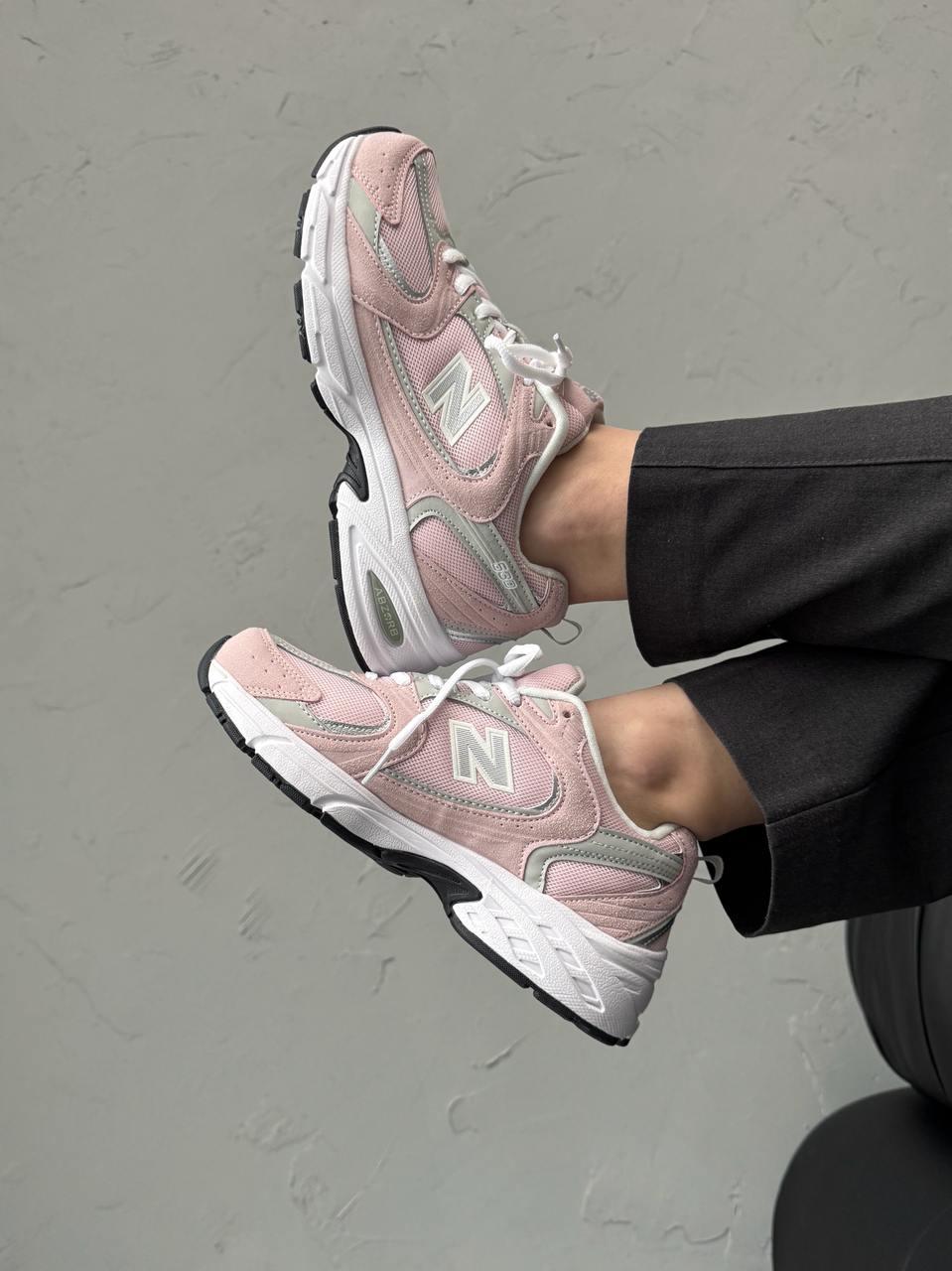 New Balance 530 Pink