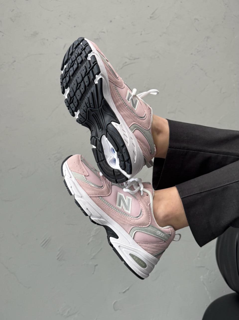 New Balance 530 Pink