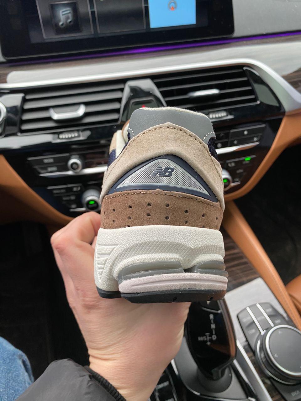 New Balance 2002R Brown