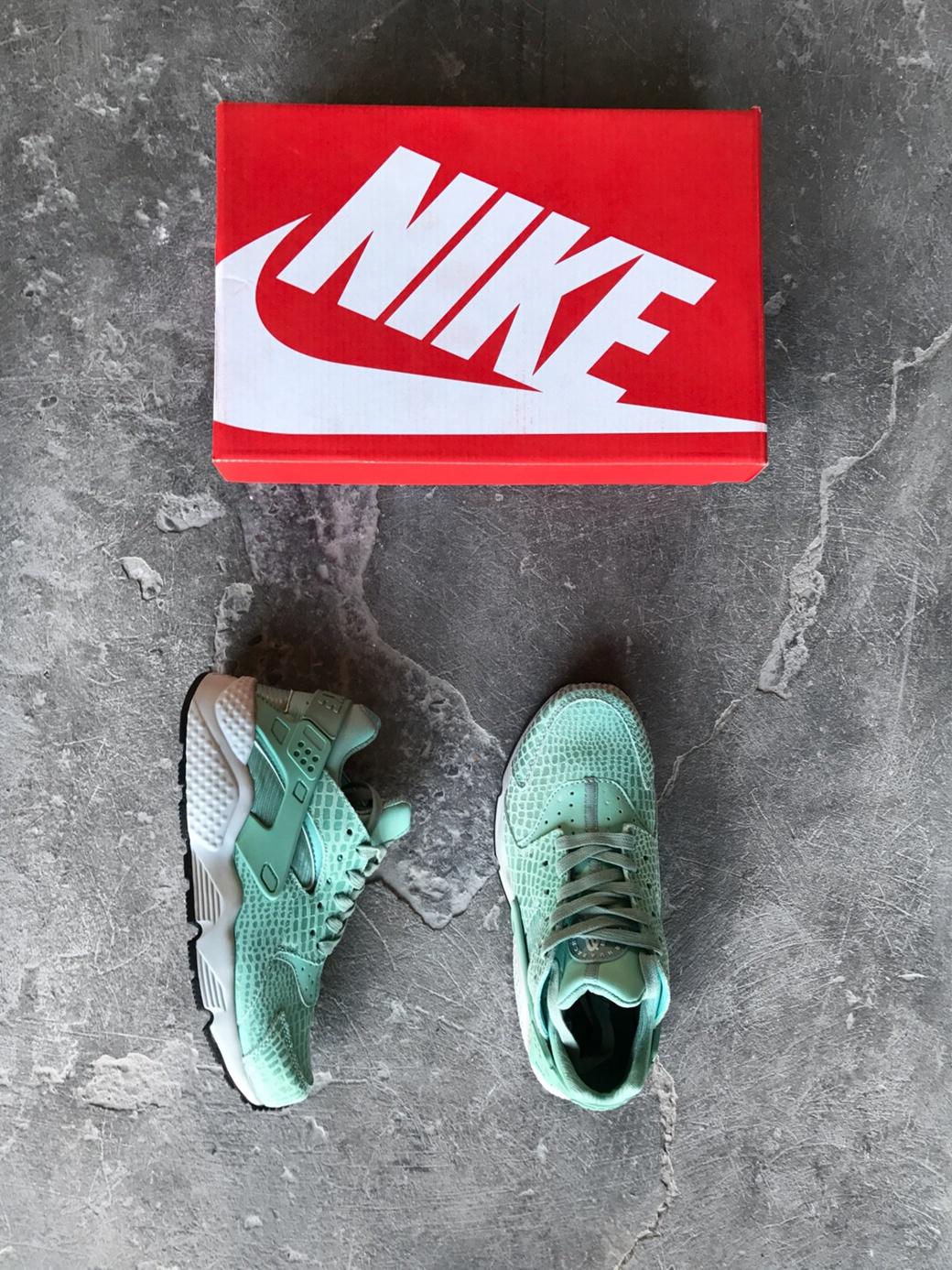 Nike Huarache Mint White 2