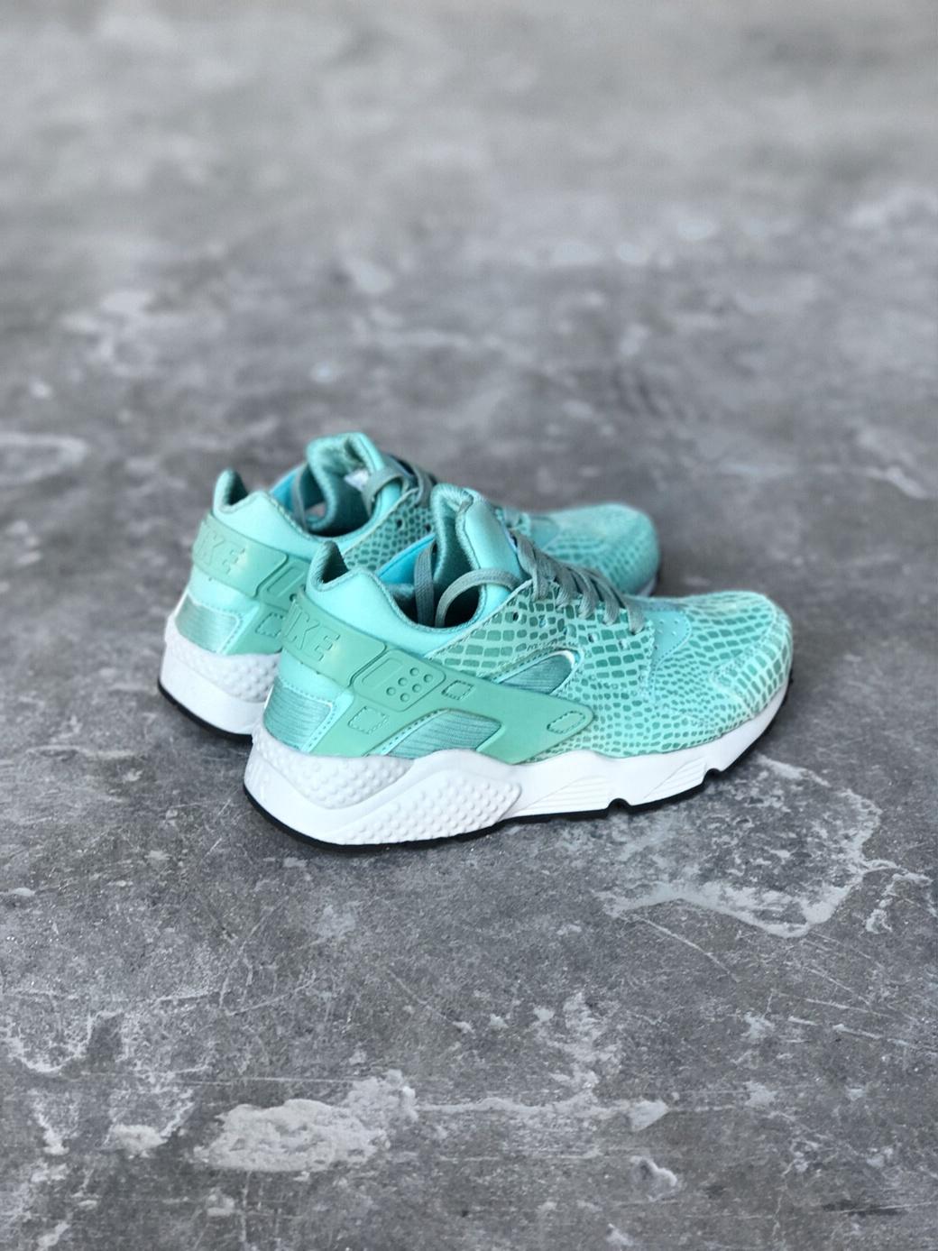 Nike Huarache Mint White 2