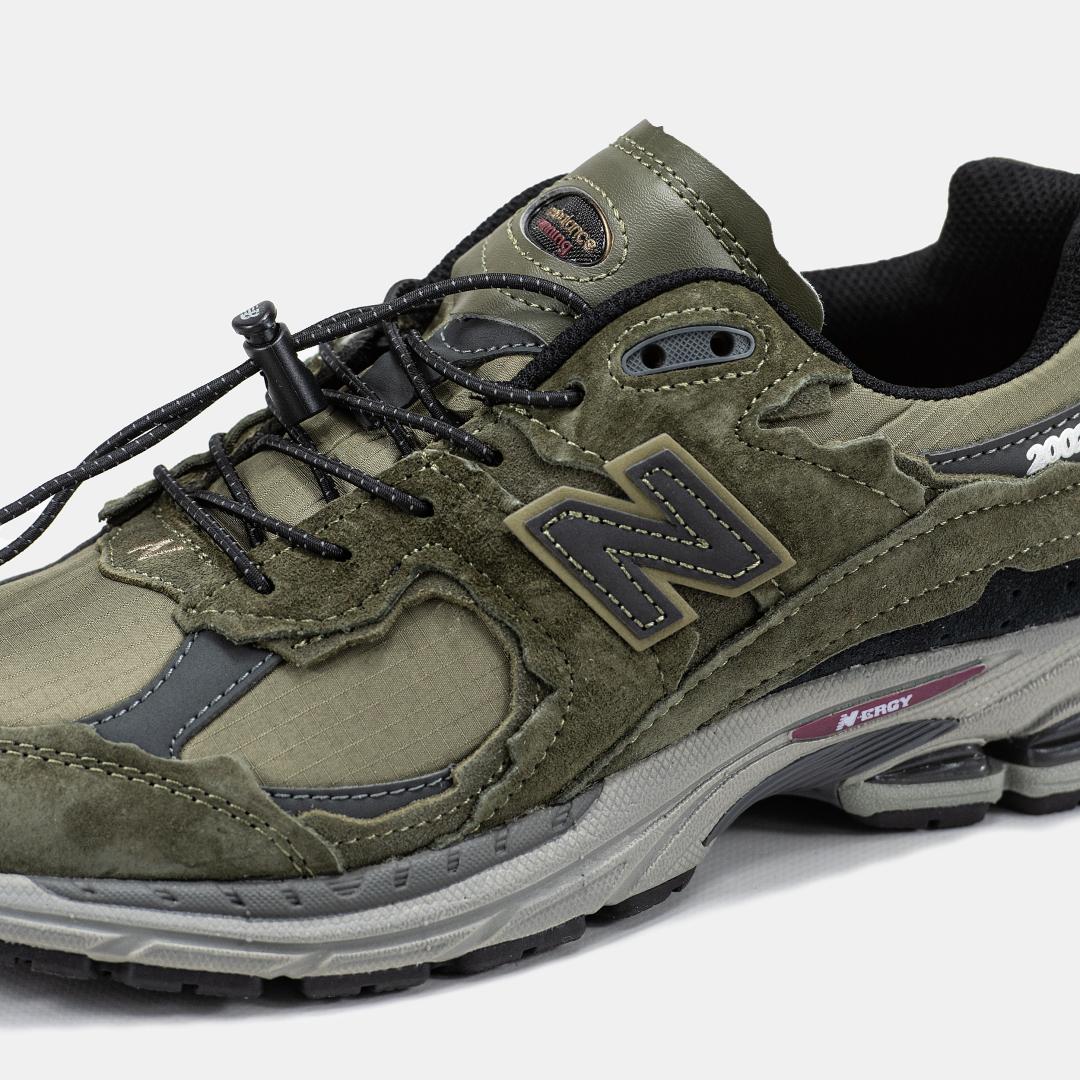New Balance 2002R Green