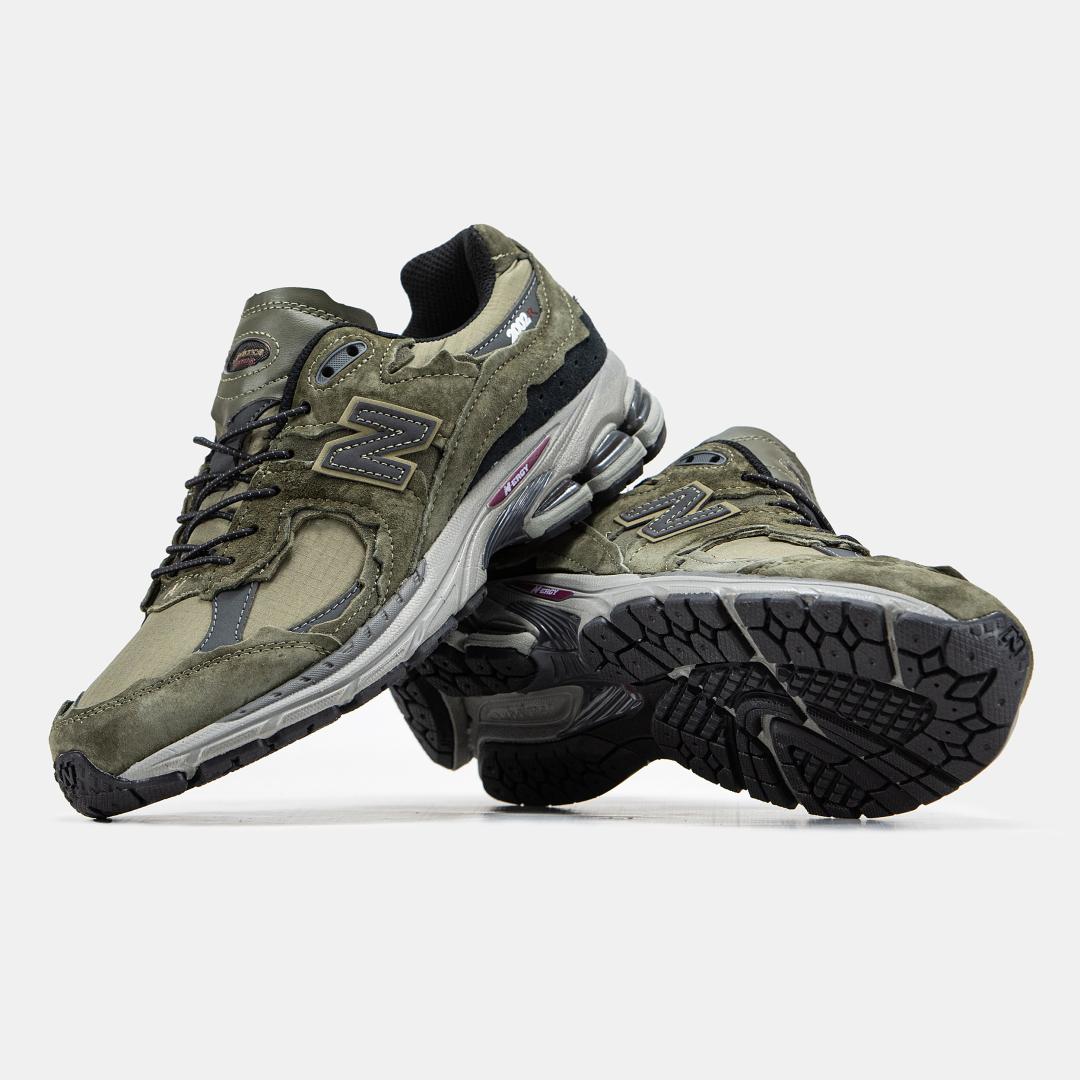 New Balance 2002R Green