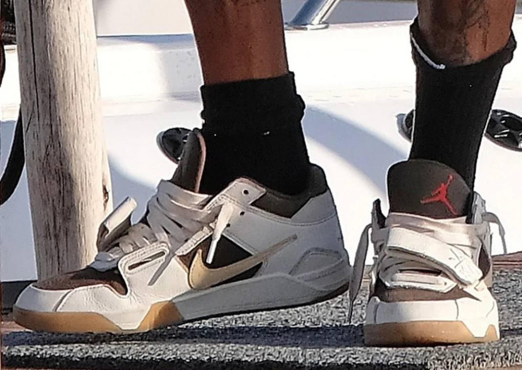 Nike Air Jordan 1 High × Travis Scott Cut The Check