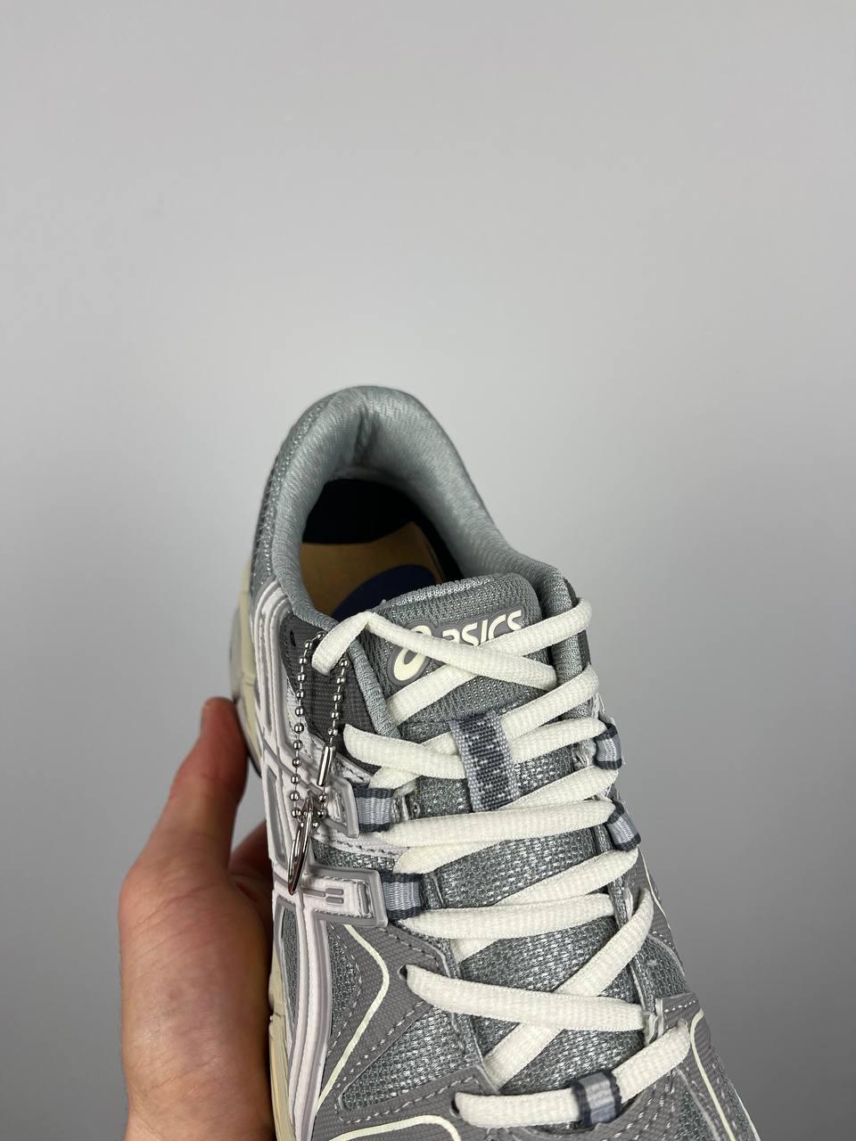 Asics Gel-Kahana 8 Grey Beige